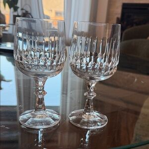 Elegant Crystal Wine Glass Set